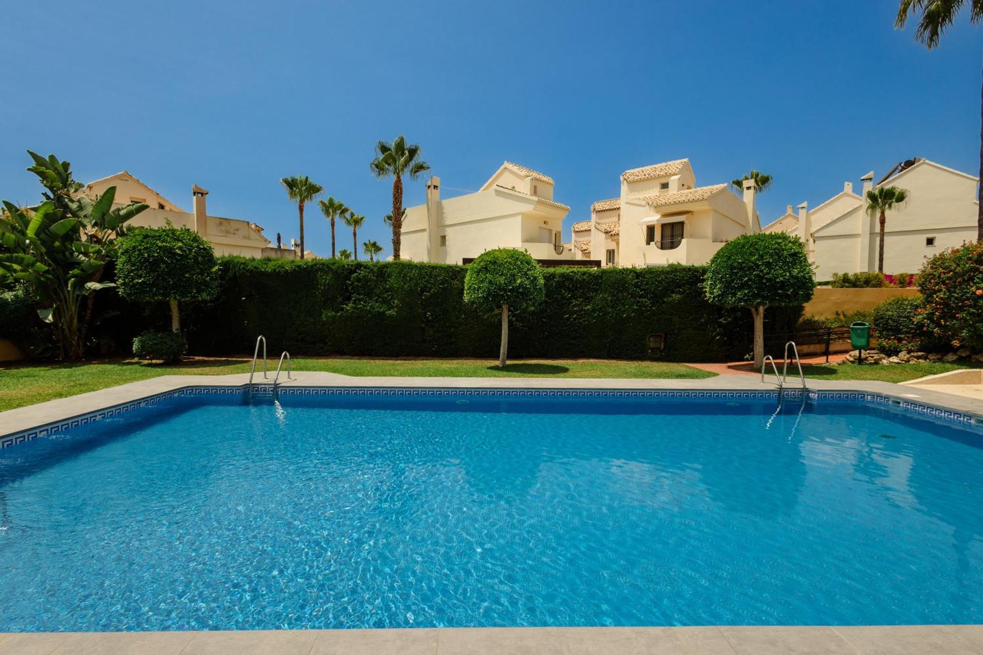 Beautiful Townhouse Walking Distance To The Beach In Costabella, Marbella Buitenkant foto