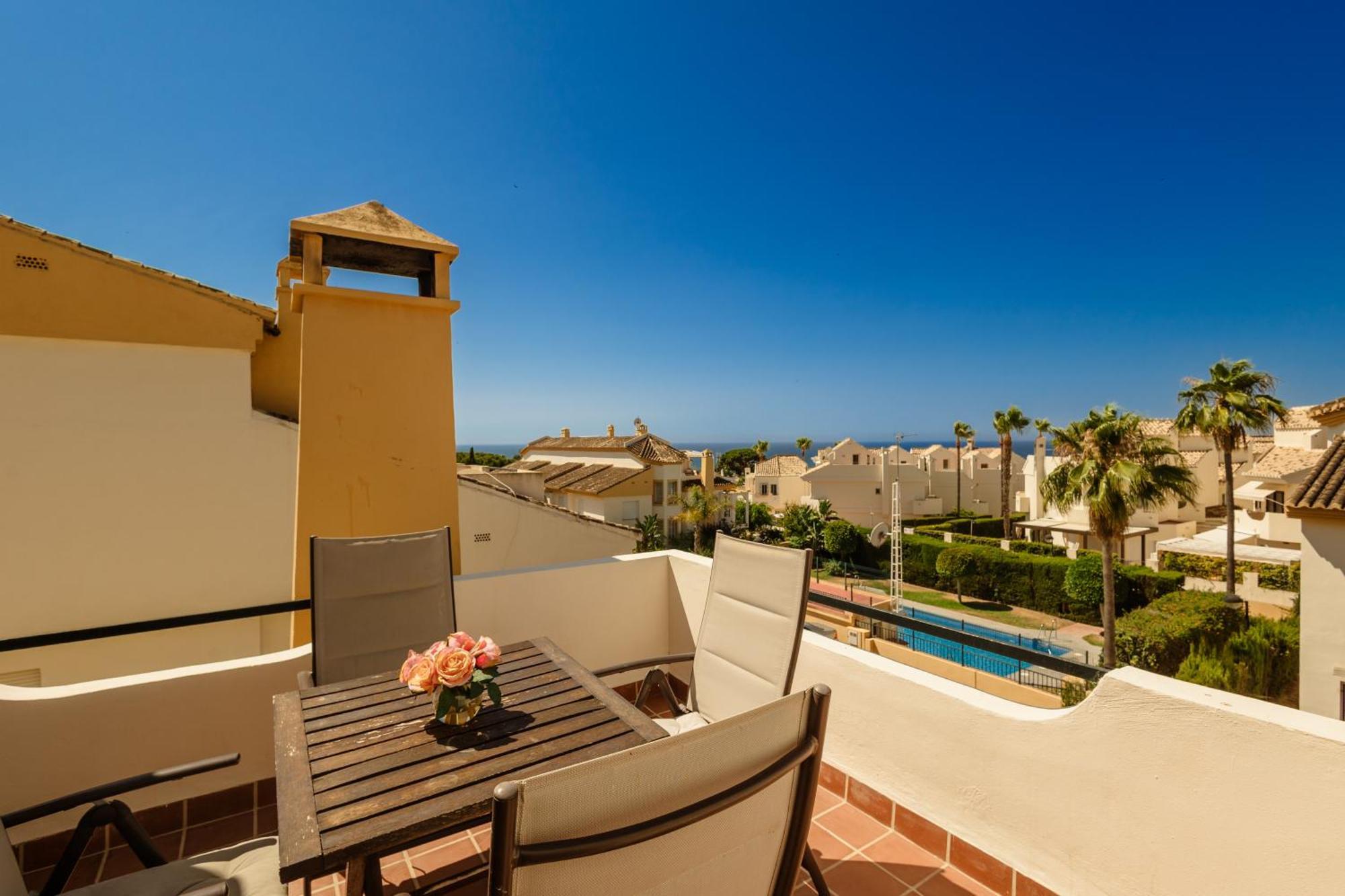 Beautiful Townhouse Walking Distance To The Beach In Costabella, Marbella Buitenkant foto