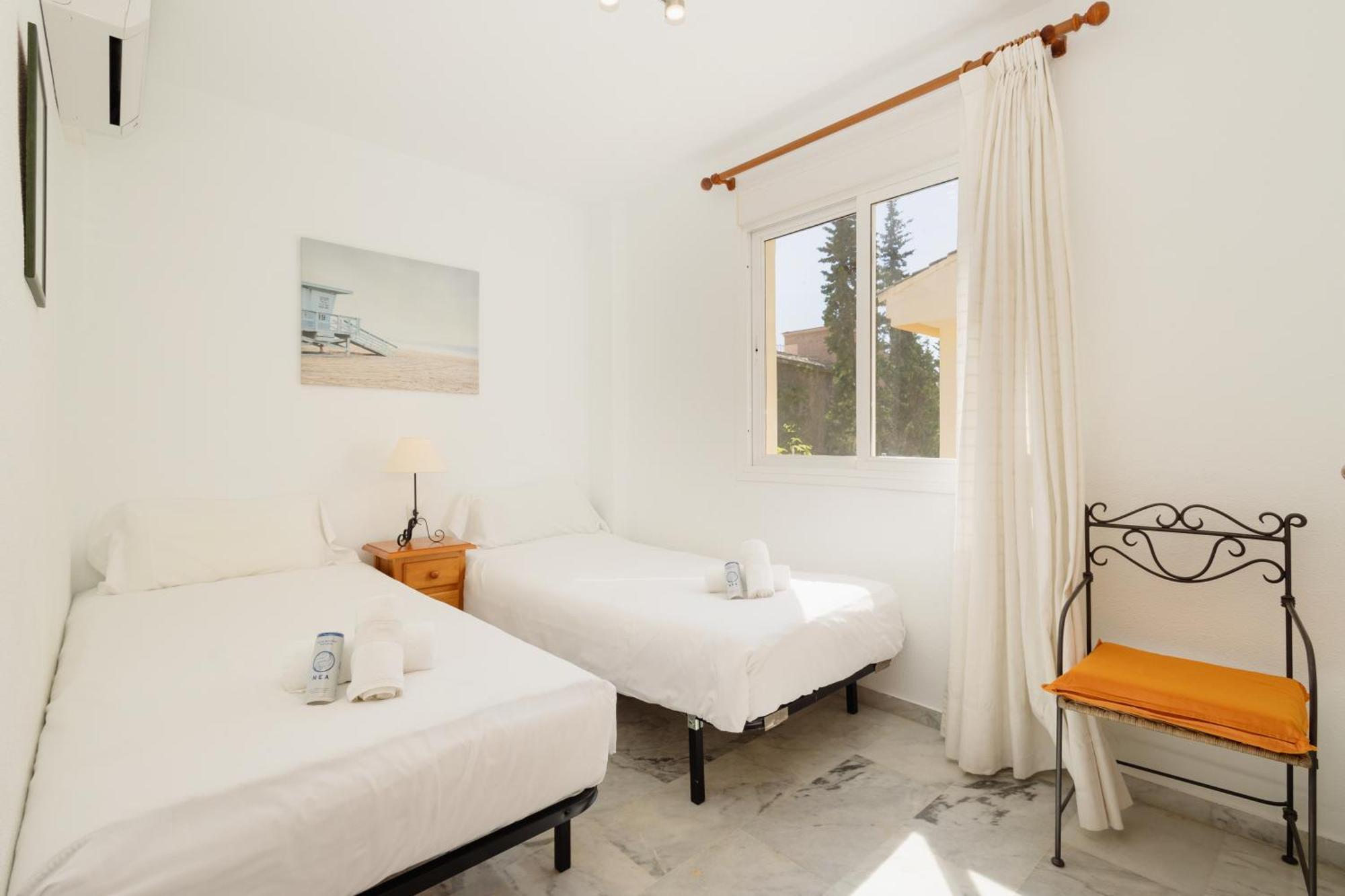 Beautiful Townhouse Walking Distance To The Beach In Costabella, Marbella Buitenkant foto